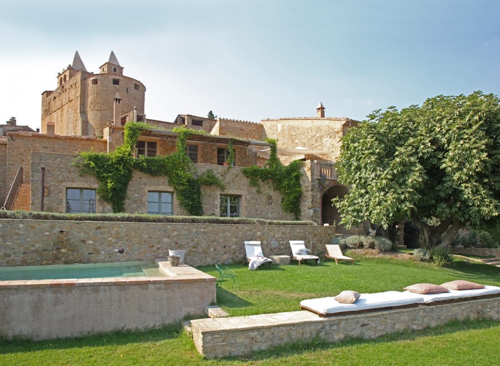 Jardí i piscina de Can Bassa a Madremanya